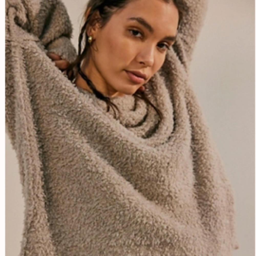 Free People Teddy Sweater Tunic in silver clouds size Small